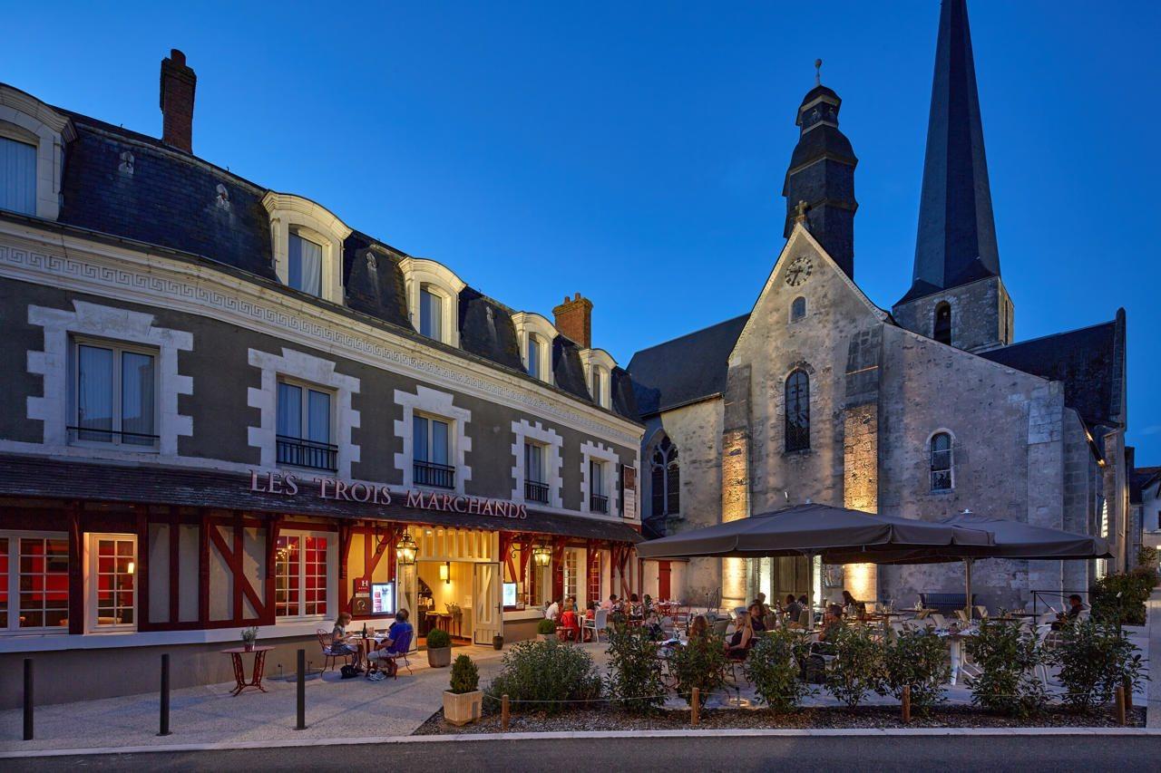 Relais des Trois Châteaux Cour-Cheverny Extérieur photo