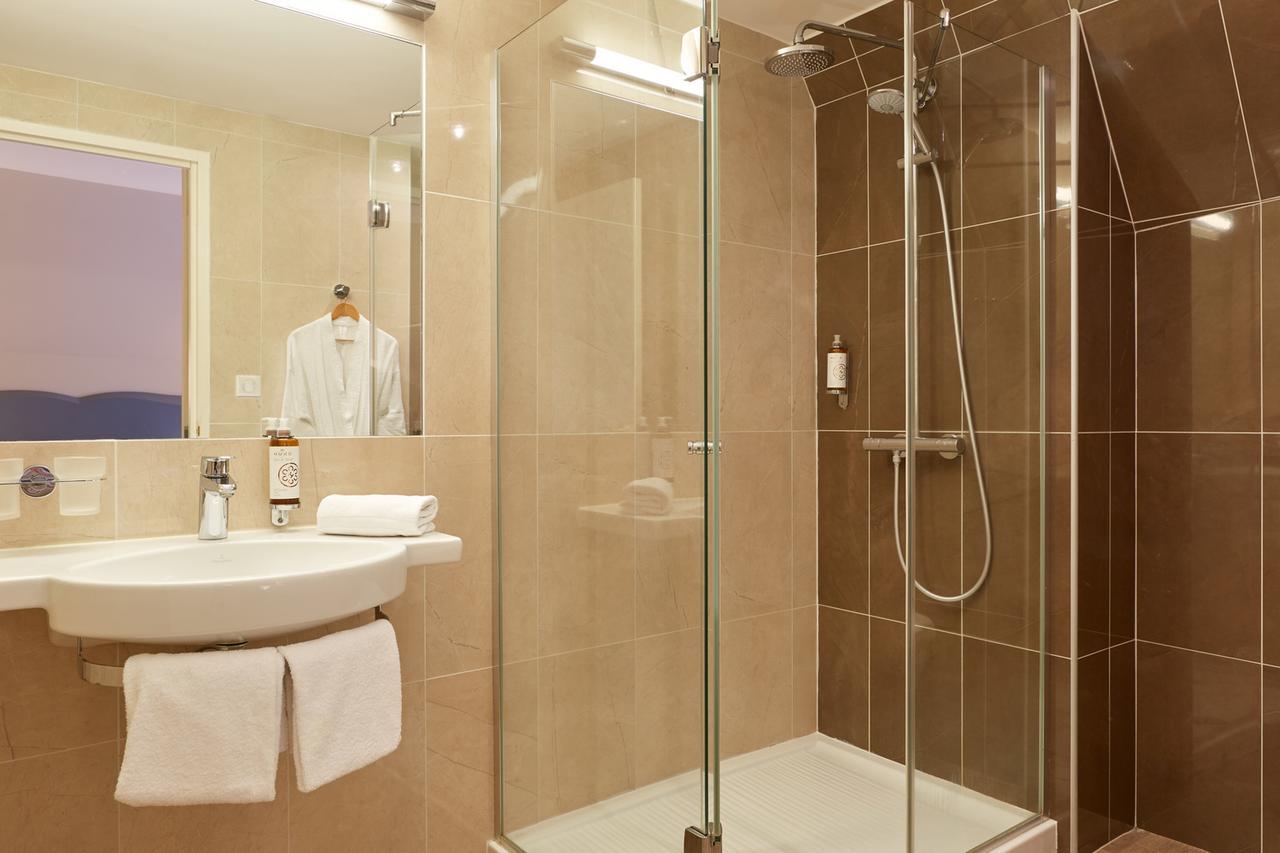 Relais des Trois Châteaux Cour-Cheverny Extérieur photo